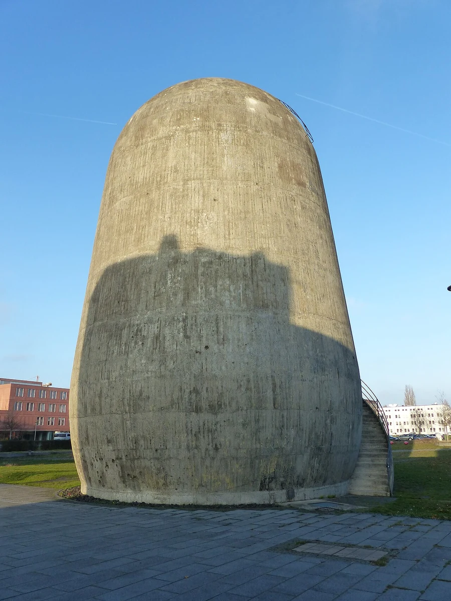 Trudelturm im Wissenschaftspark Adlershof (WISTA) – historischer Windkanal-Turm, Treptow-Köpenick