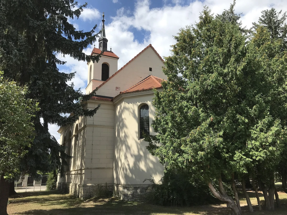 Dorfkirche Berkenbrück – Saalkirche im Rundbogenstil der Schinkelschule am Dorfanger, Oder-Spree, Brandenburg