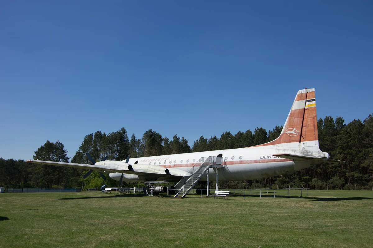 Hans-Grade-Museum Borkheide – Iljuschin IL-18 auf dem historischen Flugplatz, Potsdam-Mittelmark, Brandenburg