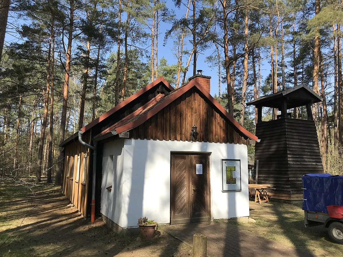 Waldkirche Borkwalde – evangelische Holzkirche in der Waldgemeinde, Potsdam-Mittelmark, Brandenburg