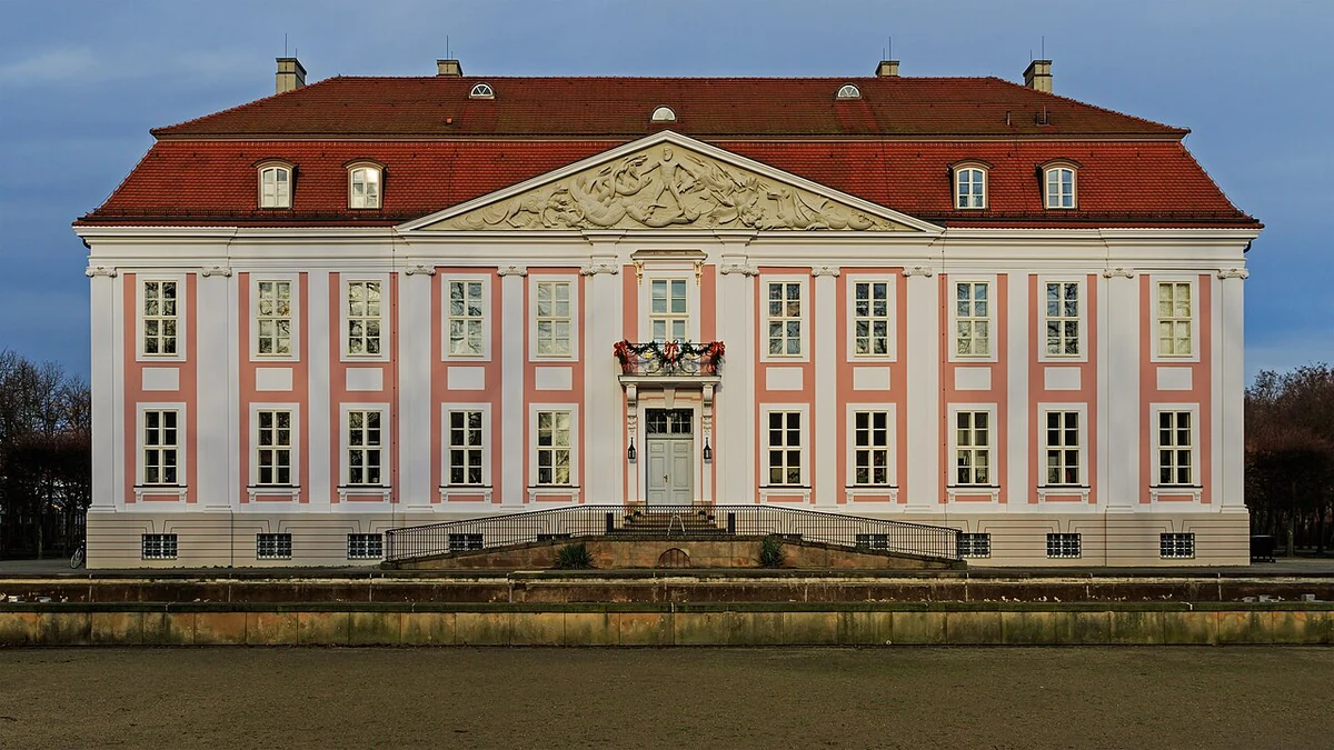 Schloss Friedrichsfelde im Tierpark Berlin – frühklassizistisches Schloss, Lichtenberg