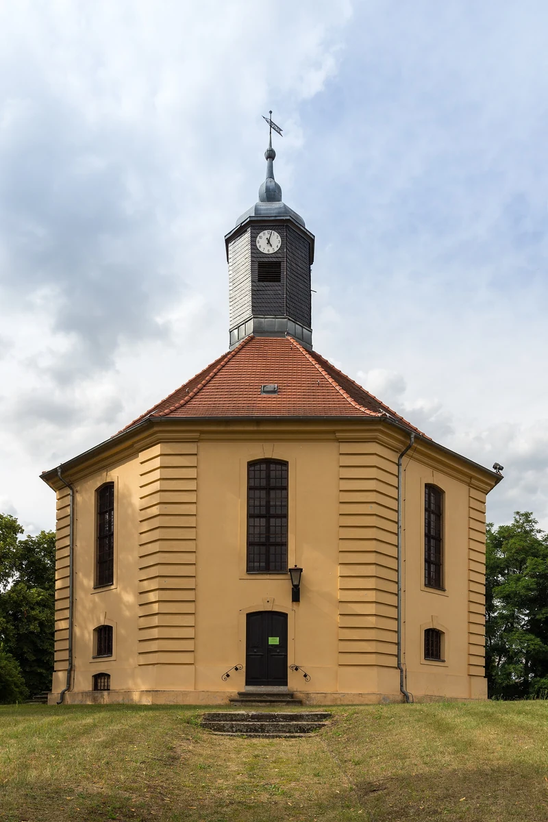 Dorfkirche Golzow (Mittelmark) – barocker Zentralbau an der Hauptstraße, Potsdam-Mittelmark, Brandenburg