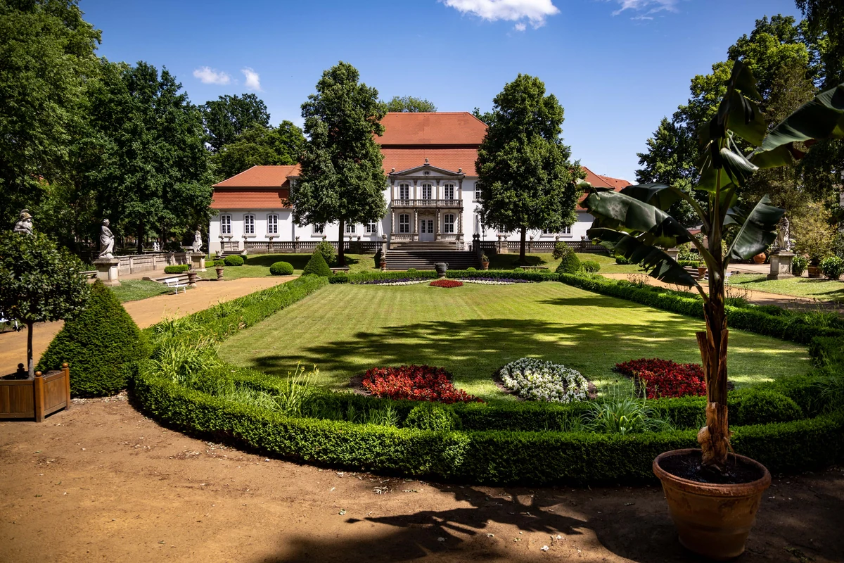 Schloss Wiepersdorf in Niederer Fläming – Herrenhaus und Park, Teltow-Fläming, Brandenburg