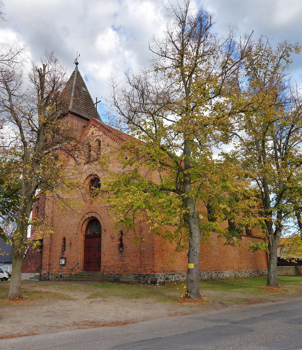 Dorfkirche Spreenhagen im Rundbogenstil – Saalkirche mit Nordwestturm, Alte Dorfstraße, Oder-Spree, Brandenburg