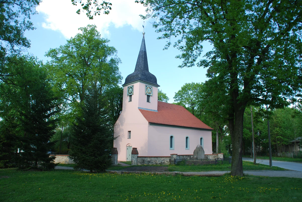 Dorfkirche Vogelsdorf – Ortsteil der Gemeinde Fredersdorf-Vogelsdorf, Märkisch-Oderland, Brandenburg