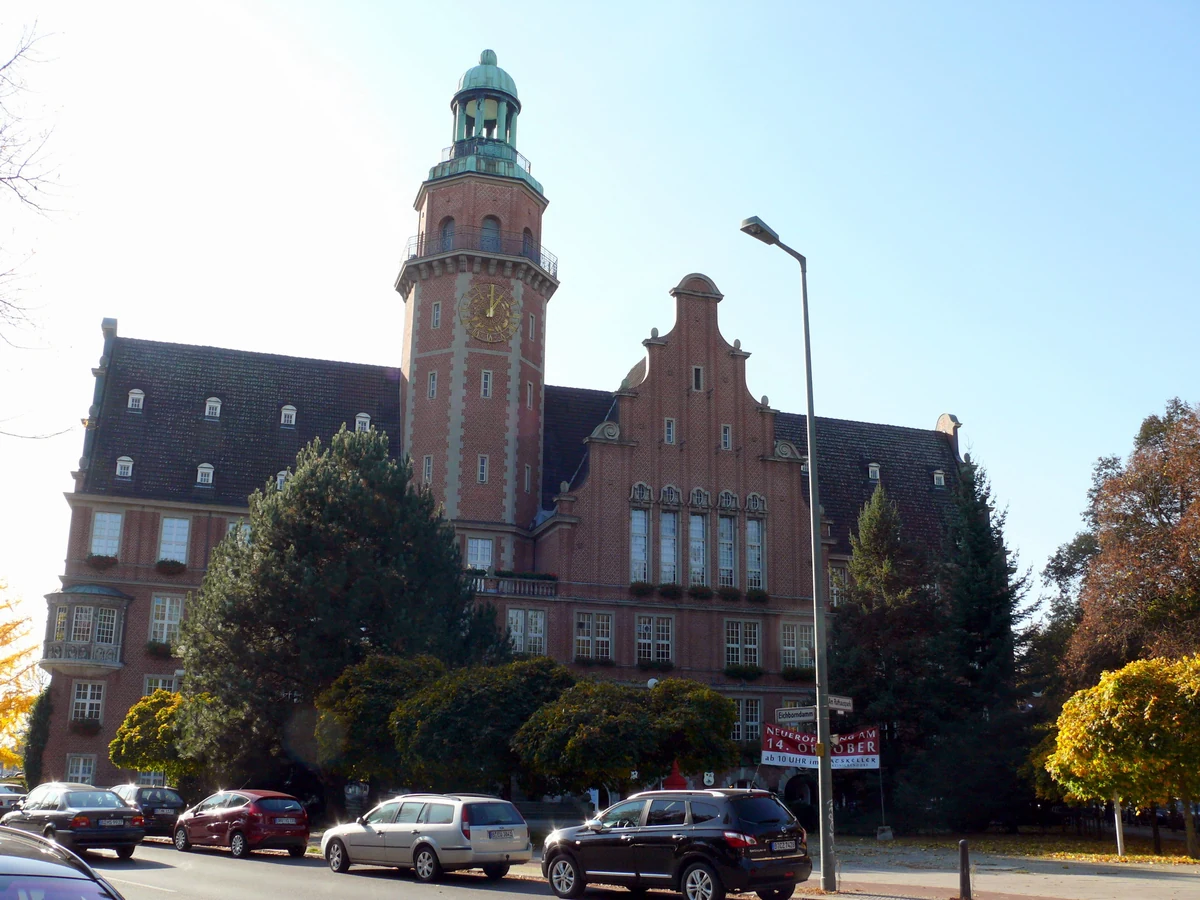 Rathaus Reinickendorf am Eichborndamm – Ortsteil Berlin-Wittenau, Reinickendorf