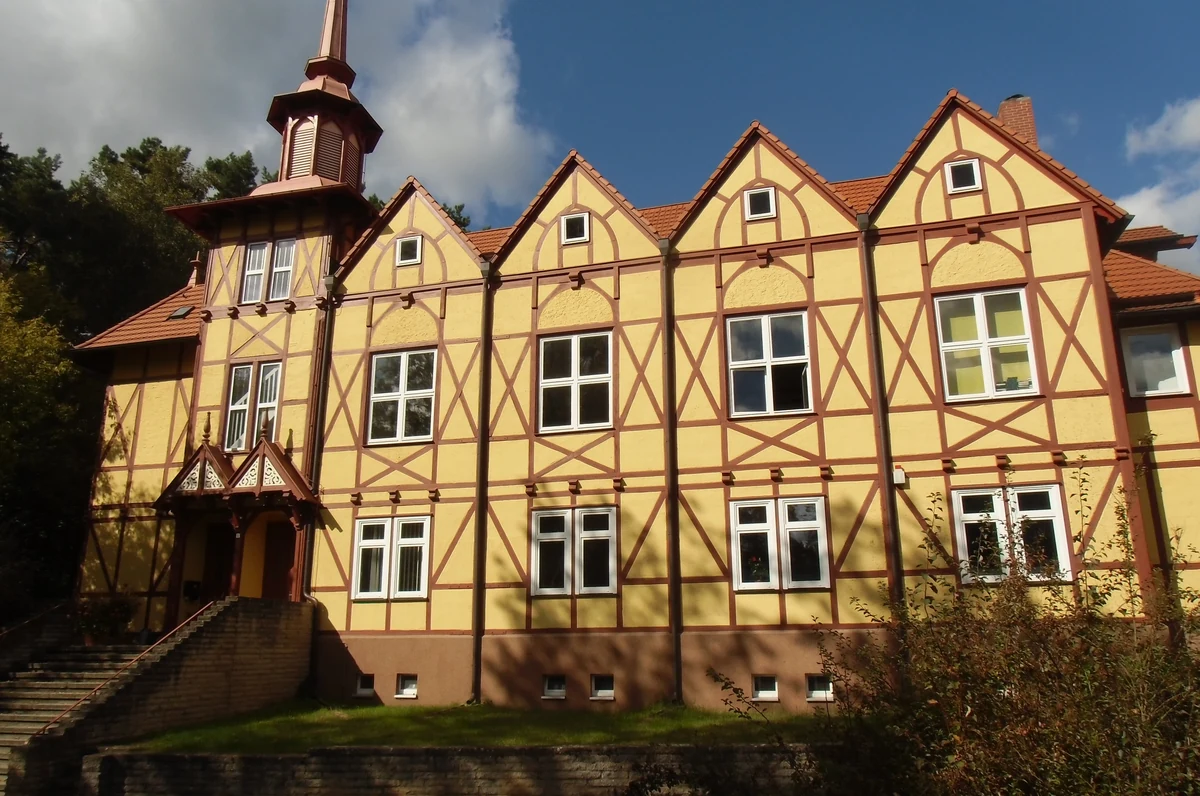 Lobetal / Hoffnungstaler Stiftung – Anlage und Dorfkirche an der Bodelschwinghstraße, Ortsteil von Bernau bei Berlin, Barnim, Brandenburg